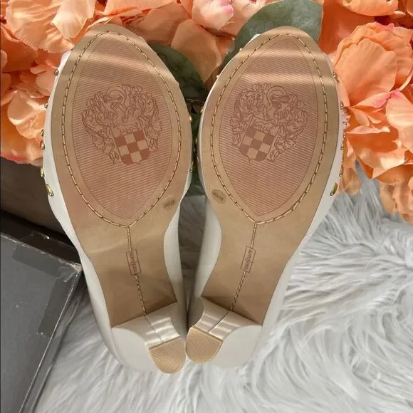 Vince Camuto MiM Aviator Sheep Leather Studded Heel 
Size 8 NIB - Picture 7 of 10